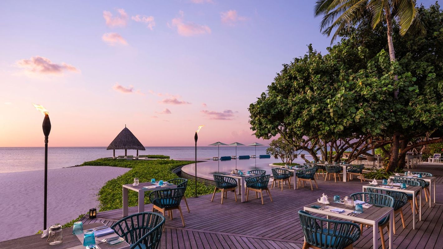 Four Seasons Resort Maldives at Kuda Huraa фото 9