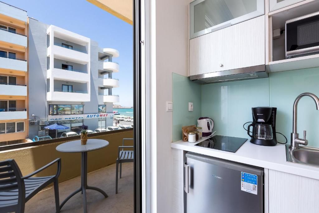 Meltemi Coast Suites фото 9
