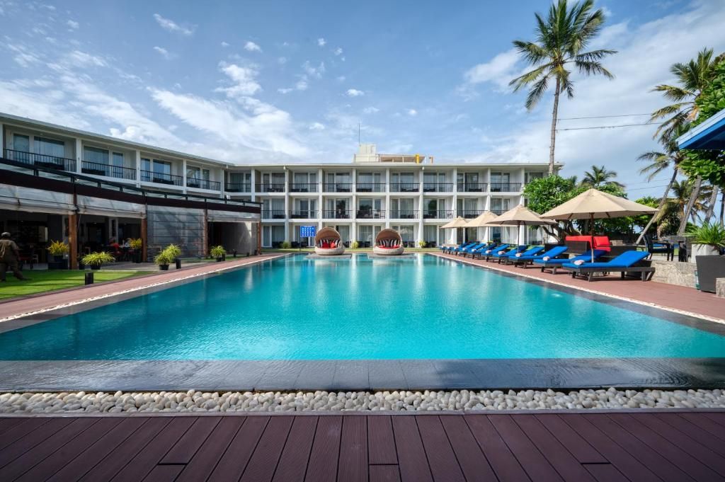 Camelot Beach Hotel фото 20