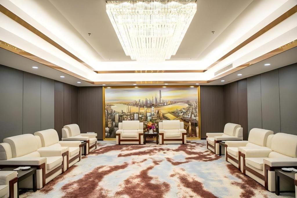 Grand Soluxe Zhongyou Hotel фото 61