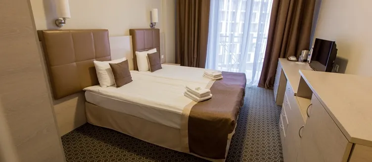 Фото отеля Bridge Family