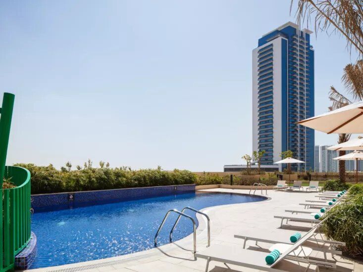 Holiday Inn & Suites Dubai Science Park фото 5