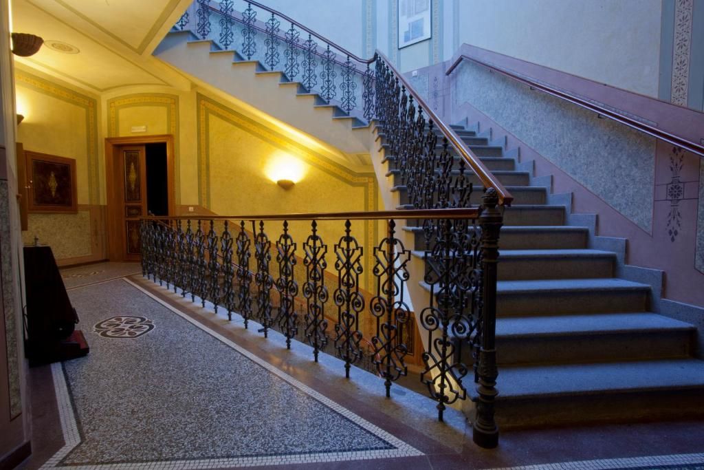 Deminka Palace Prague фото 9