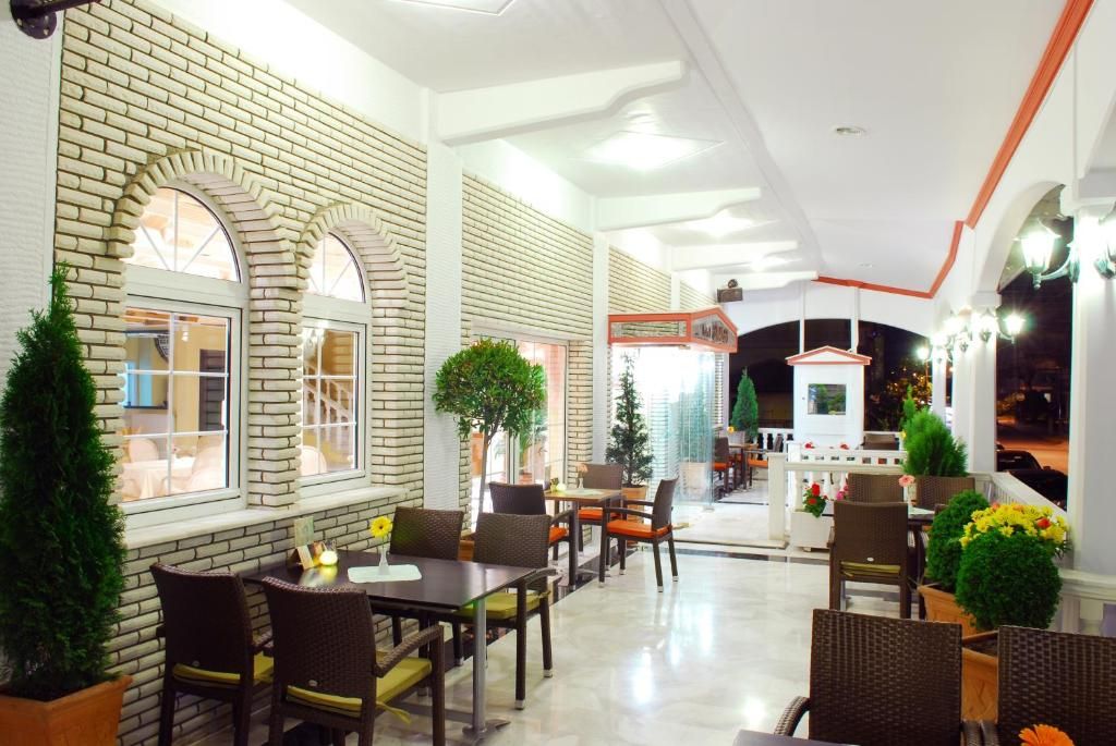 Hotel Strass фото 3