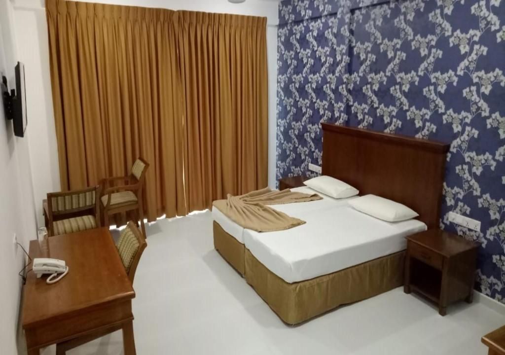 Garden Beach Hotel фото 27