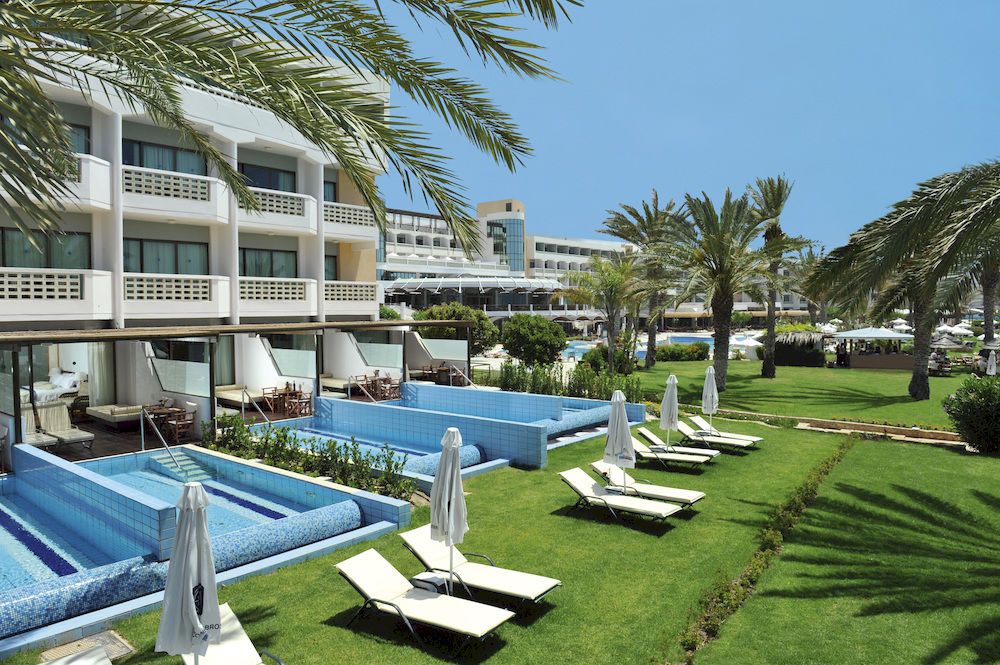 Constantinou Bros Athena Beach Hotel фото 73