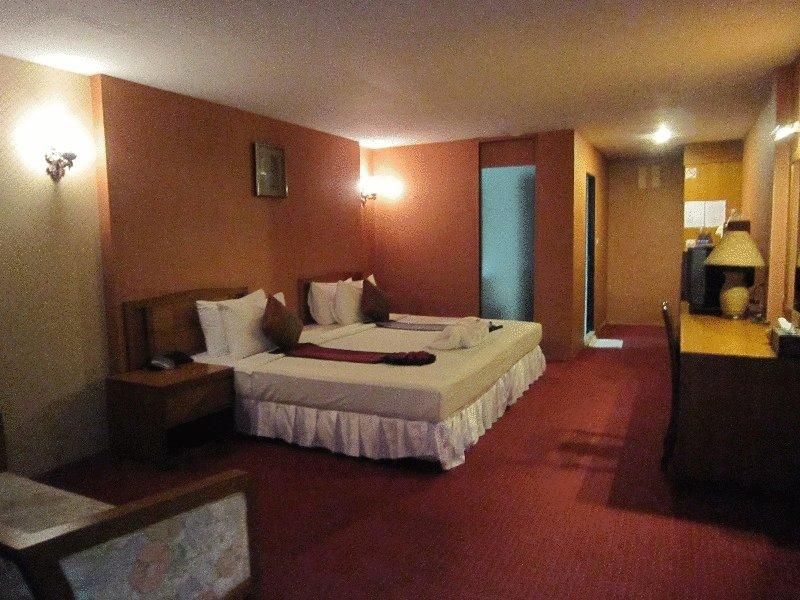 Ao Nang Beach Resort фото 60