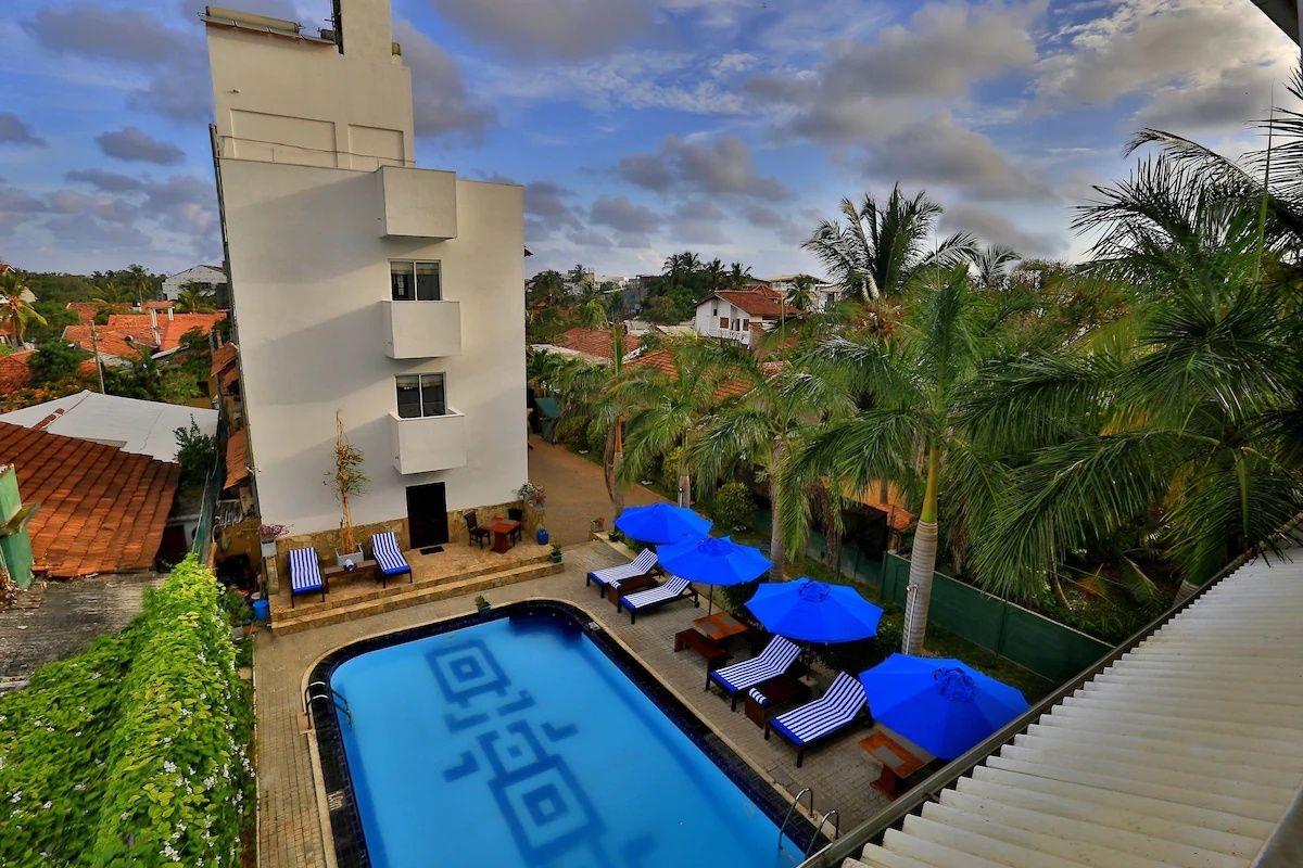 St. Lachlan Hotel & Suites фото 0