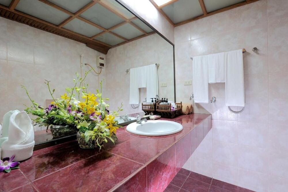 Tropica Bungalow Beach Hotel фото 44