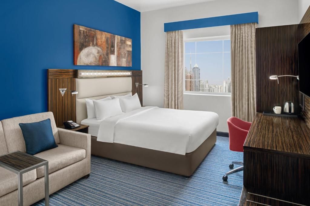Holiday Inn Express Dubai Safa Park фото 31