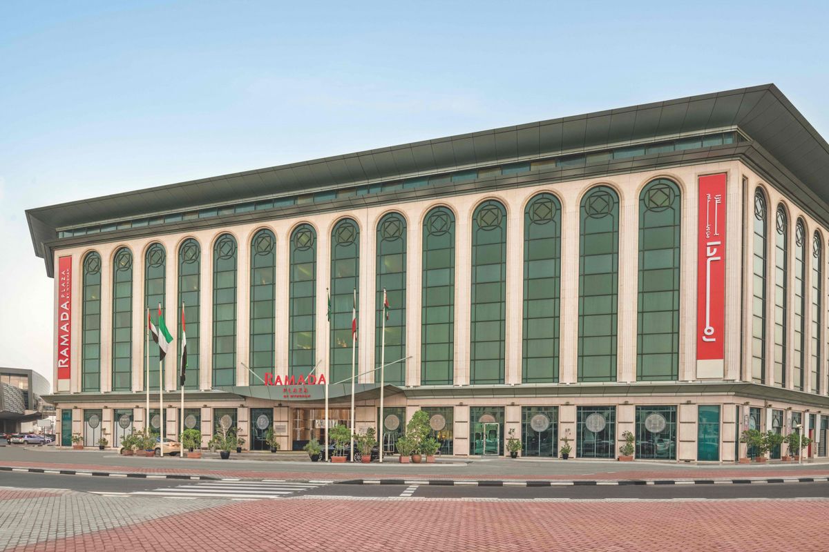 Ramada Plaza by Wyndham Dubai Deira фото 1