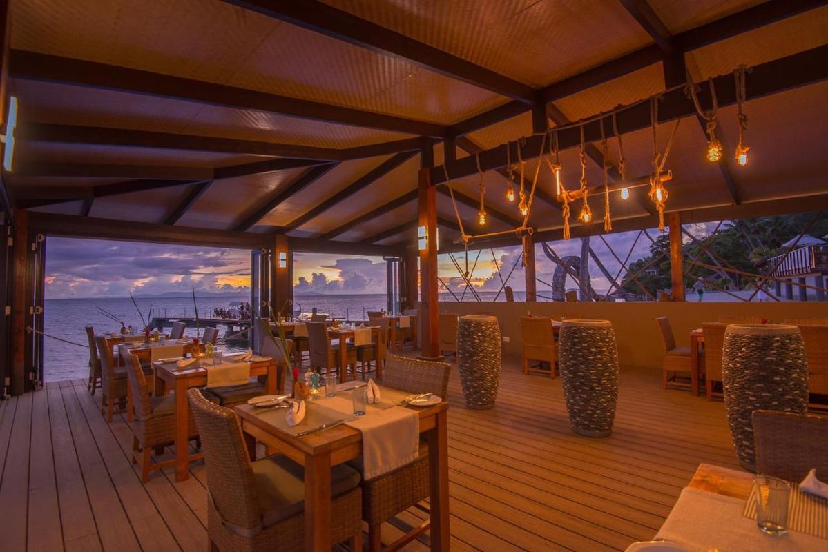 Coco De Mer & Black Parrot Suites фото 14