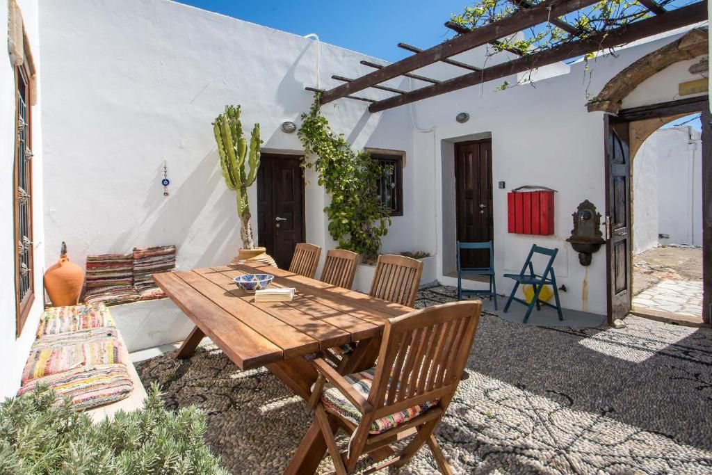 583 Di Lindos Residence фото 16