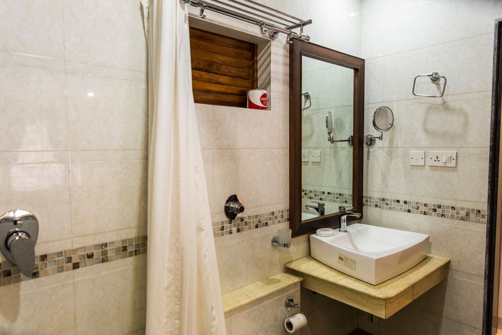 Shikara Beach Resort фото 41