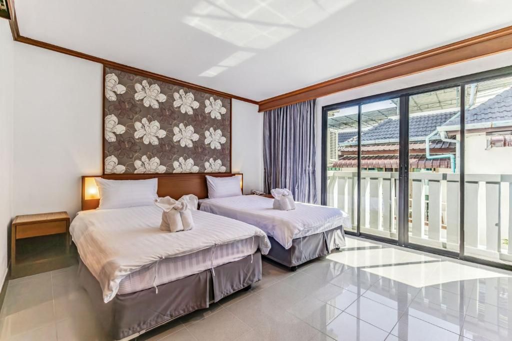 Rattana Beach Hotel фото 61