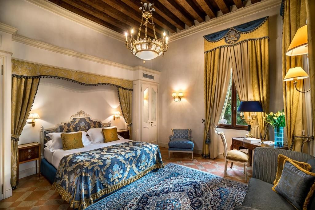Relais et Châteaux Hotel Villa Franceschi фото 20