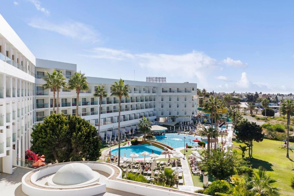 The Leonardo Laura Beach Hotel фото 73
