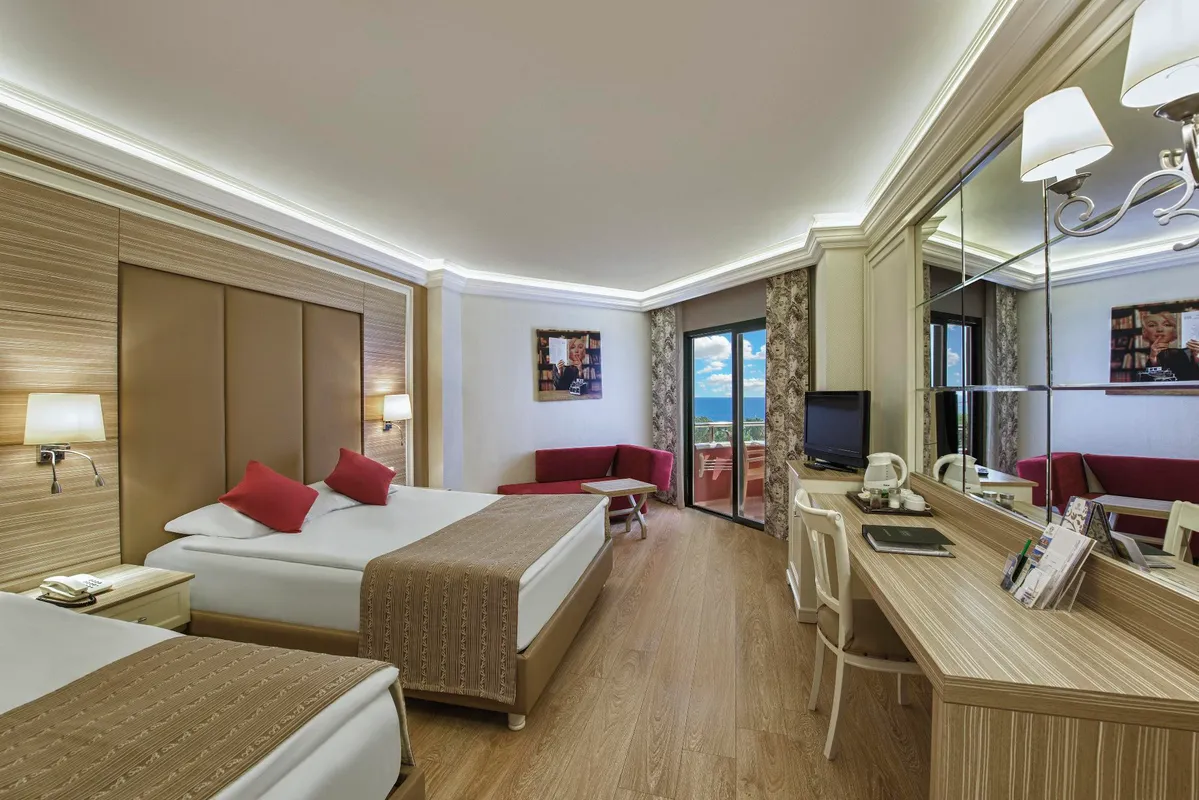 Delphin Deluxe Resort фото 3