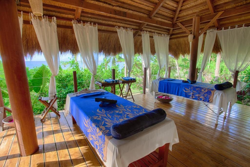Amun Ini Beach Resort & Spa фото 37