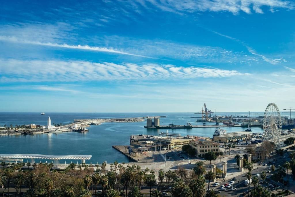 AC Hotel Malaga Palacio by Marriott фото 30