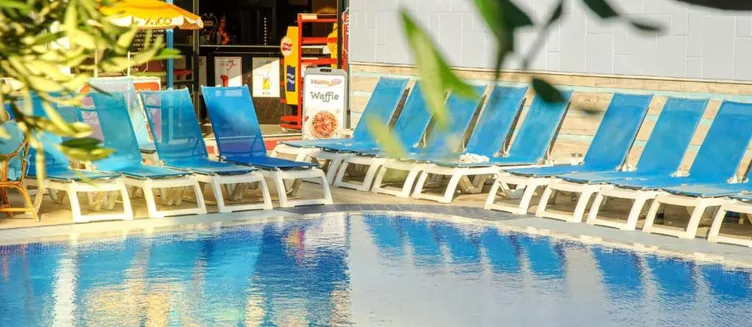 Фото отеля Mutlu Apart Hotel