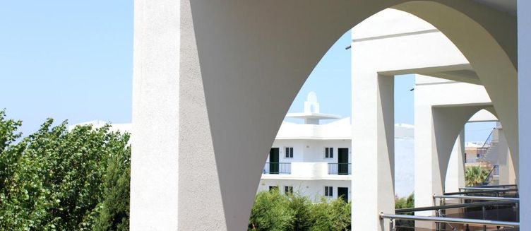 Фото отеля SEA MELODY BEACH HOTEL AND APARTMENTS