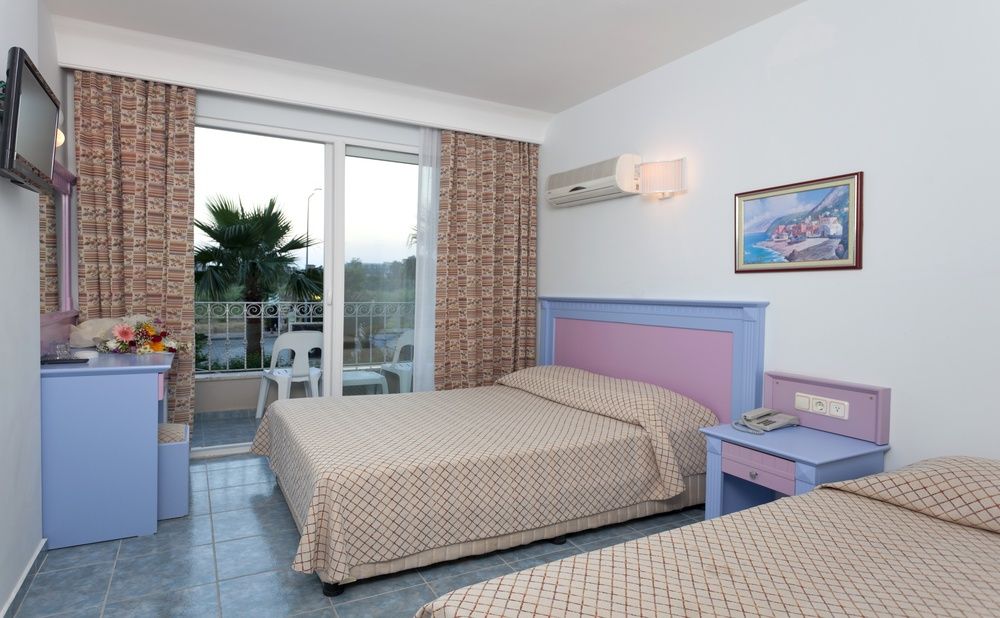 Eva Beach Hotel фото 2