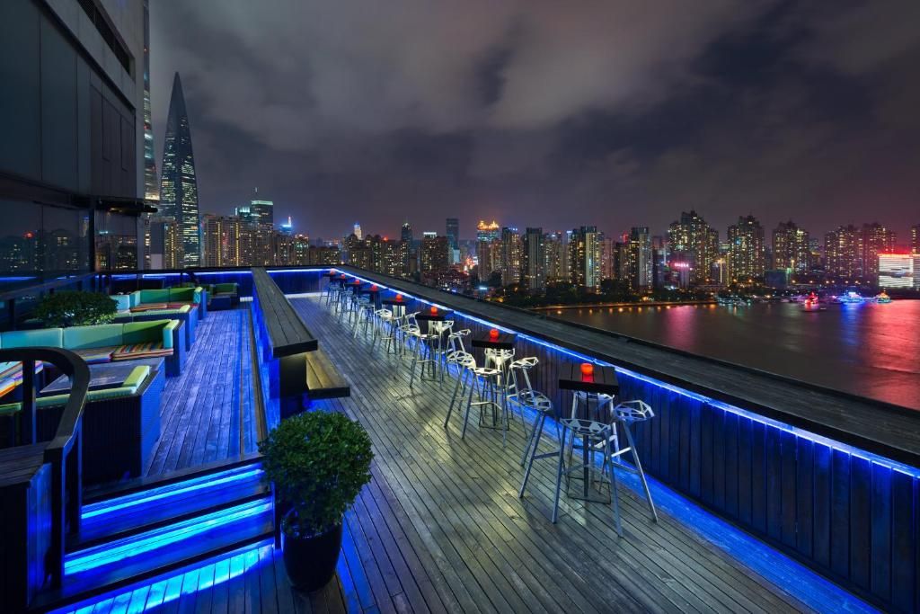 Hotel Indigo Shanghai On The Bund фото 41