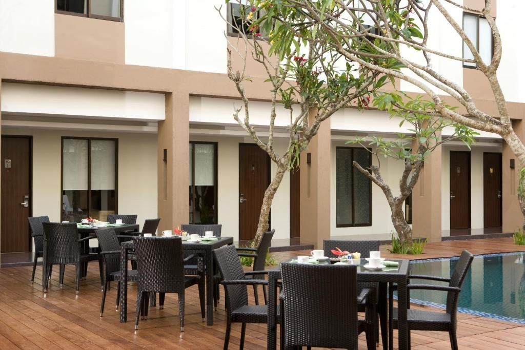 Hotel Santika Kuta фото 42