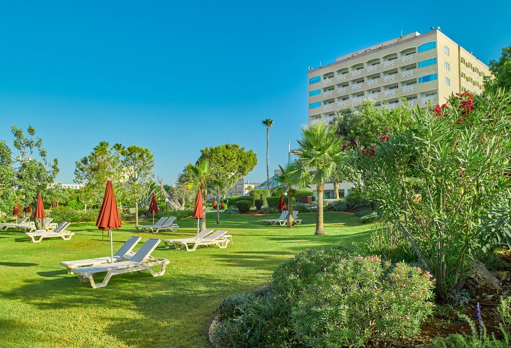 St Raphael Resort & Marina фото 102