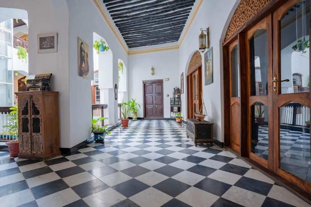 Dhow Palace фото 65