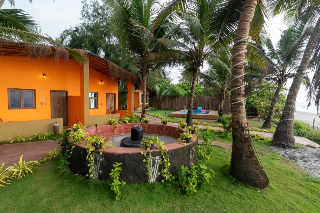 Amadi Beach Front Resort фото 24