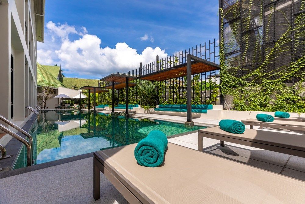 Outrigger Surin Beach Resort фото 25