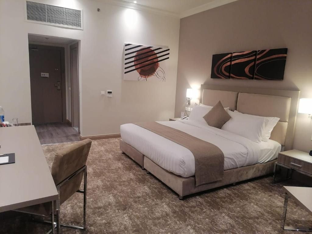 Gloria Hotel & Suites фото 3