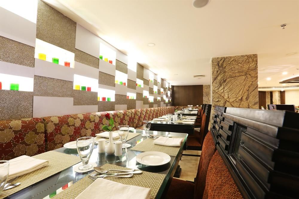 Golden Tulip Hotel Jaipur фото 51