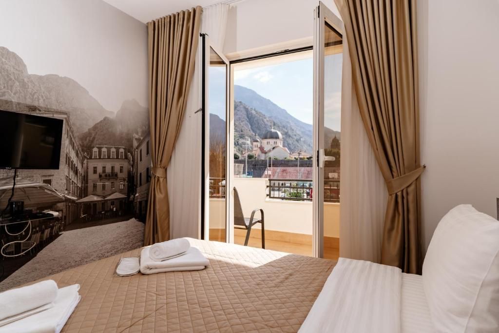Accommodation Tianis Deluxe Rooms фото 2