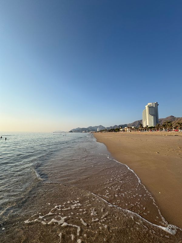 Le Meridien Al Aqah Beach Resort фото 72