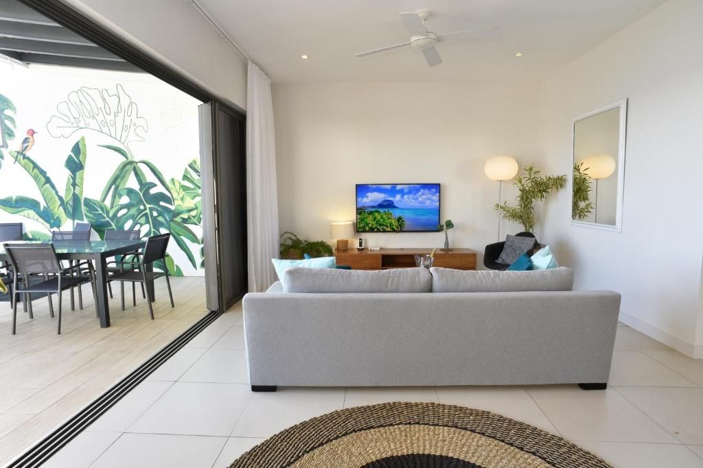 Cap Ouest Beachfront Luxury Penthouse фото 25