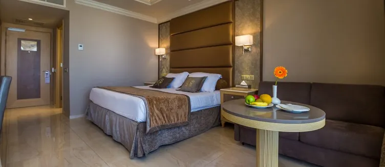 Фото отеля Adams Beach Hotel