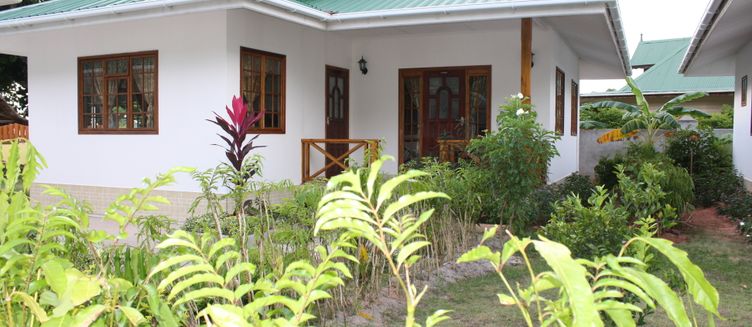 Фото отеля Le Surmer Self Catering Chalets