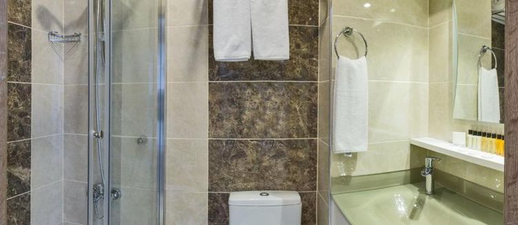 Фото отеля Alphonse Hotel