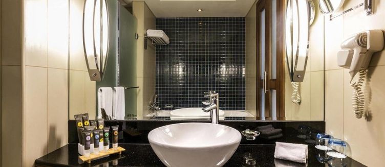 Фото отеля Novotel Hotel Deira City Centre