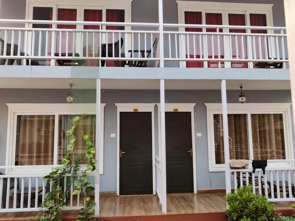 Sea Shell Beach Cottages & Suites фото 33