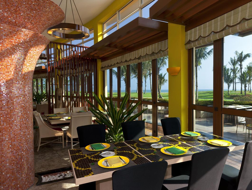 Four Points by Sheraton Shenzhou Peninsula Resort фото 22