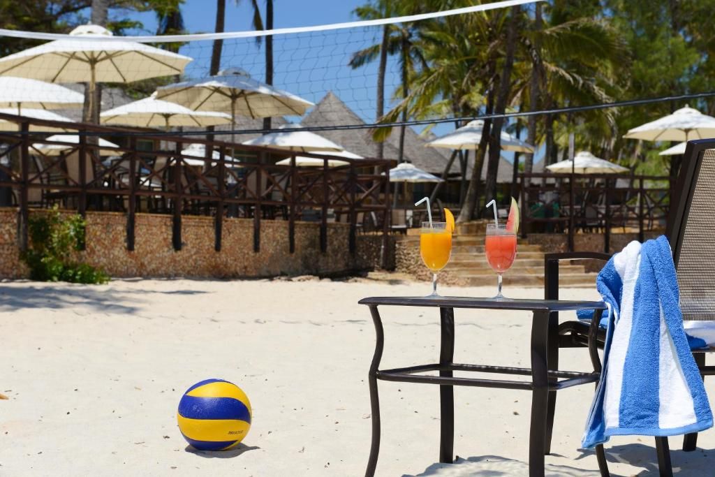 Ledger Plaza Bahari Beach фото 12