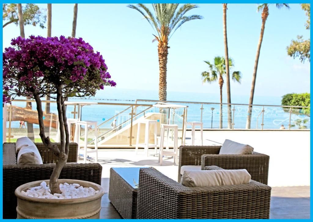 Poseidonia Beach Hotel фото 25