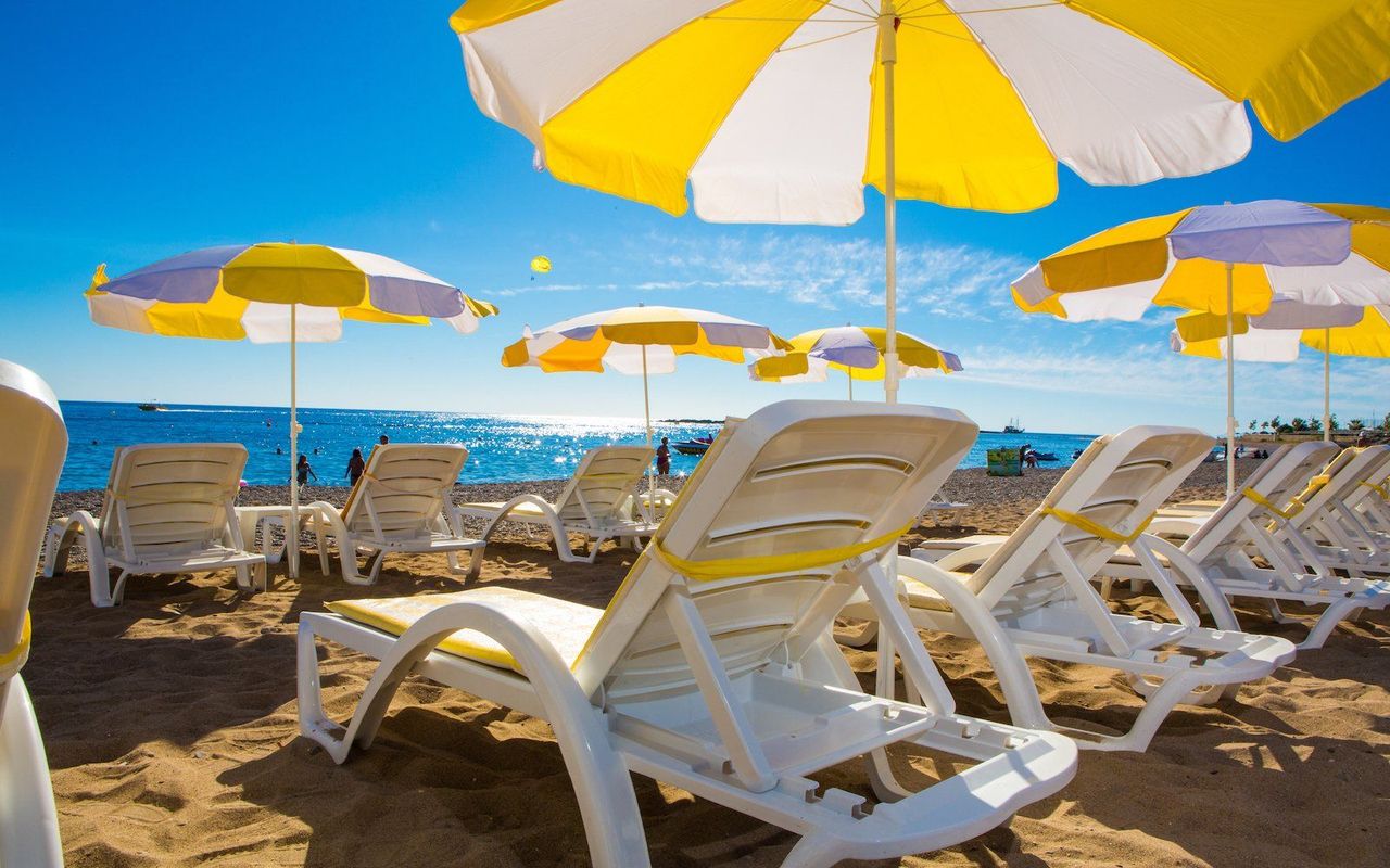 Gardenia Beach Hotel фото 10