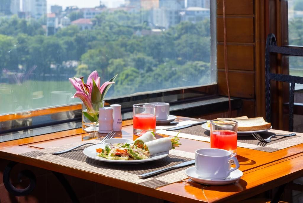 Centre Point Hanoi Hotel фото 22