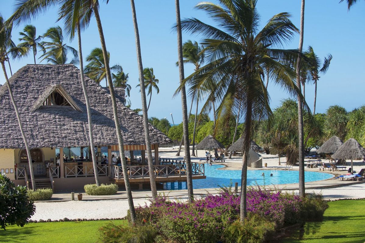 Neptune Pwani Beach Resort & Spa фото 6