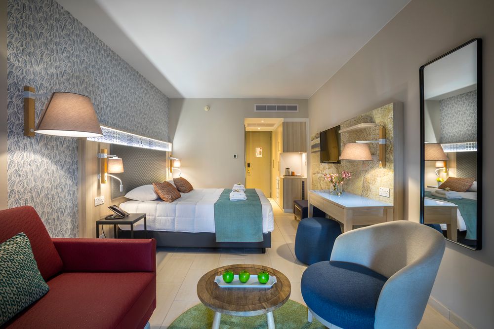 The Leonardo Laura Beach Hotel фото 44